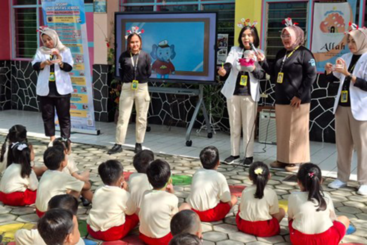 Gigi Sehat Bersama TK Katolik Siswa Rini 1 Jember